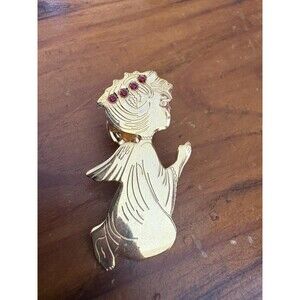 Vintage Kneeling Praying Angel Brooch Pin Stamped Gold Tone Red Rhinestone